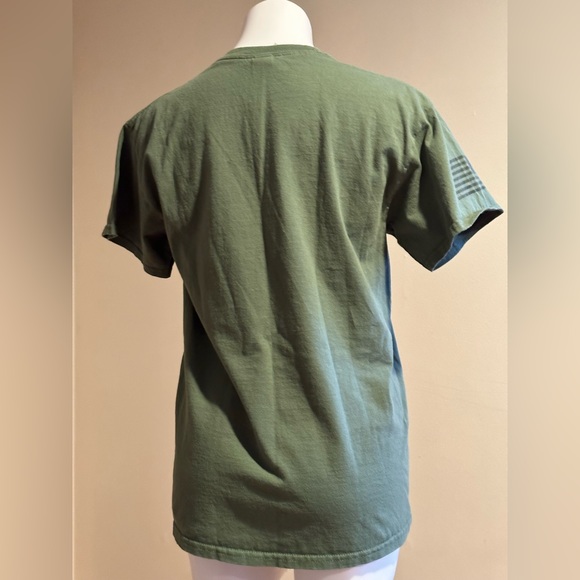 Gildan Green With black Letters Awake Not Woke SZ M - Picture 4 of 10